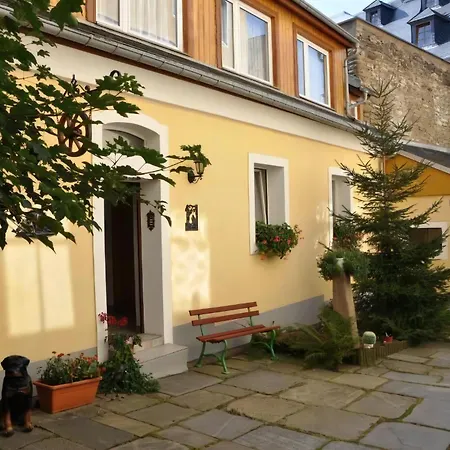 Auf Zwei Etagen Im Historischen Stadtkern 度假居